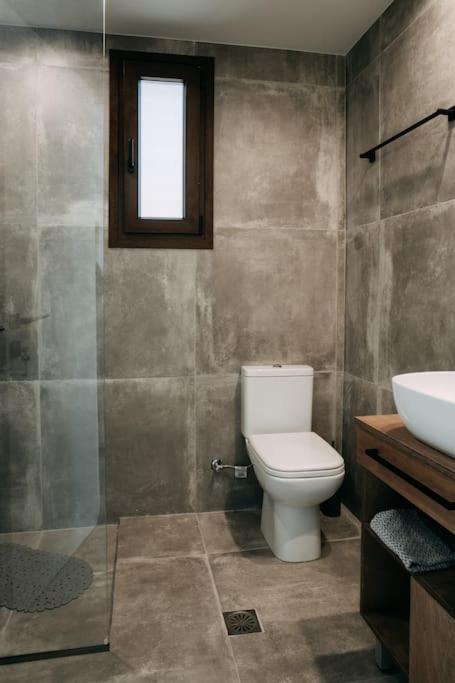 Glamorous Studio Near Center Ираклион Экстерьер фото