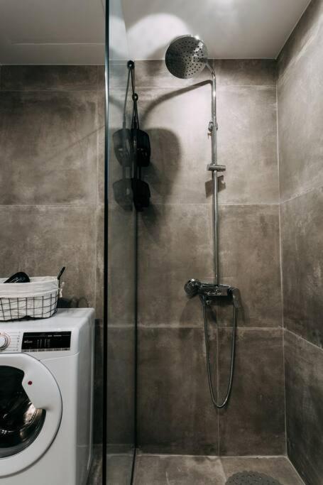 Glamorous Studio Near Center Ираклион Экстерьер фото